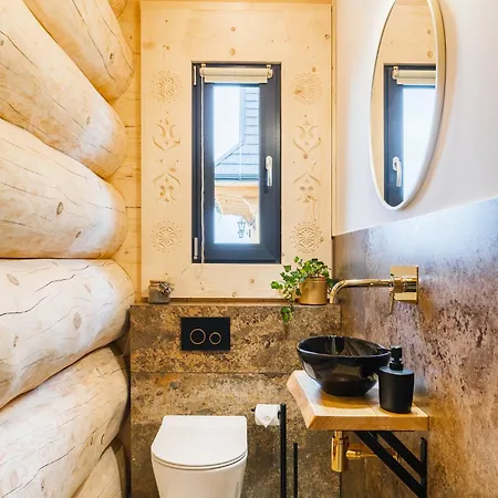 Sekata Goralski Z Kominkiem 斯扎法拉瑞